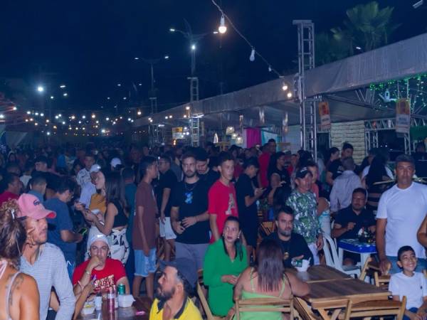 Segunda noite do Festival Sertão Vivo garantiu muita música e diversão!
